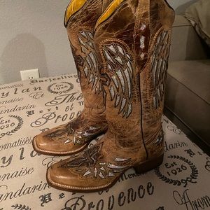 Cowtown Ladies Tan Sequence Wing and Cross Boot.